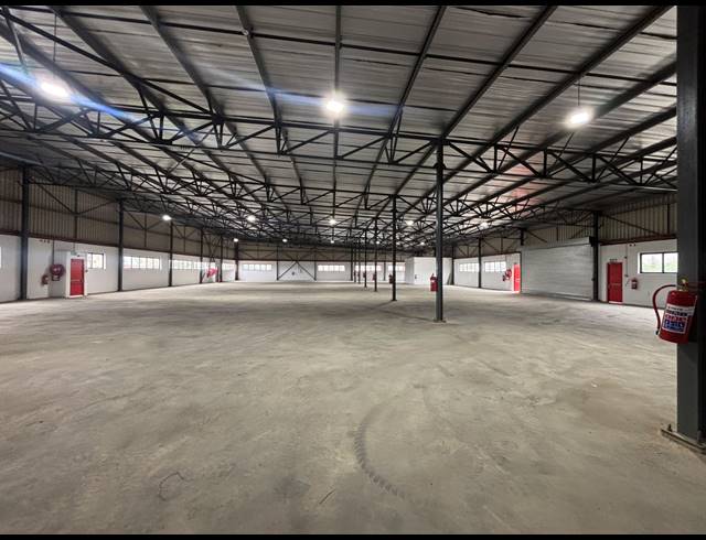 5,000M² WAREHOUSE FOR SALE IN STANGER CENTRAL